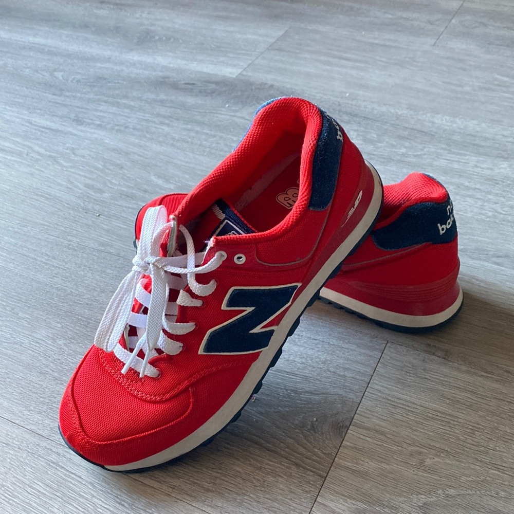 Red new balance women’s shoes